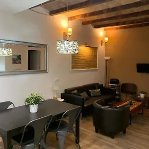 Modern Al Carrer Blai, Poble Sec Spagna